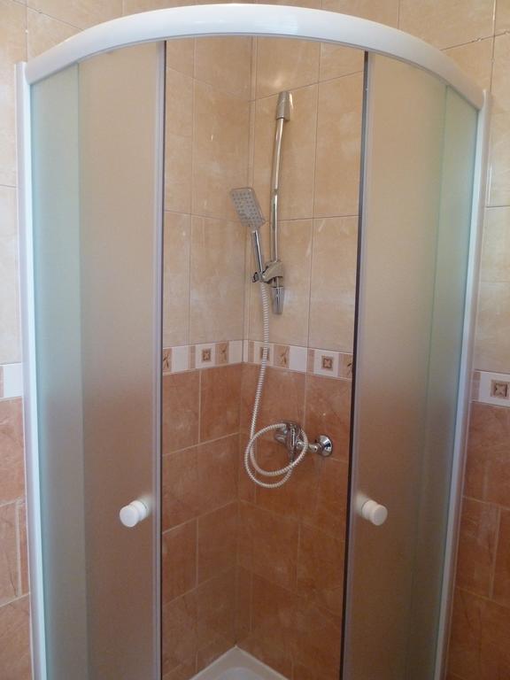 Rose Apartments Ičići Værelse billede